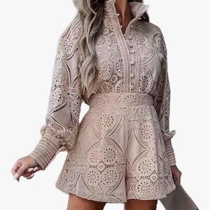 Elegant Lace Two-Piece Shorts Set in Beige